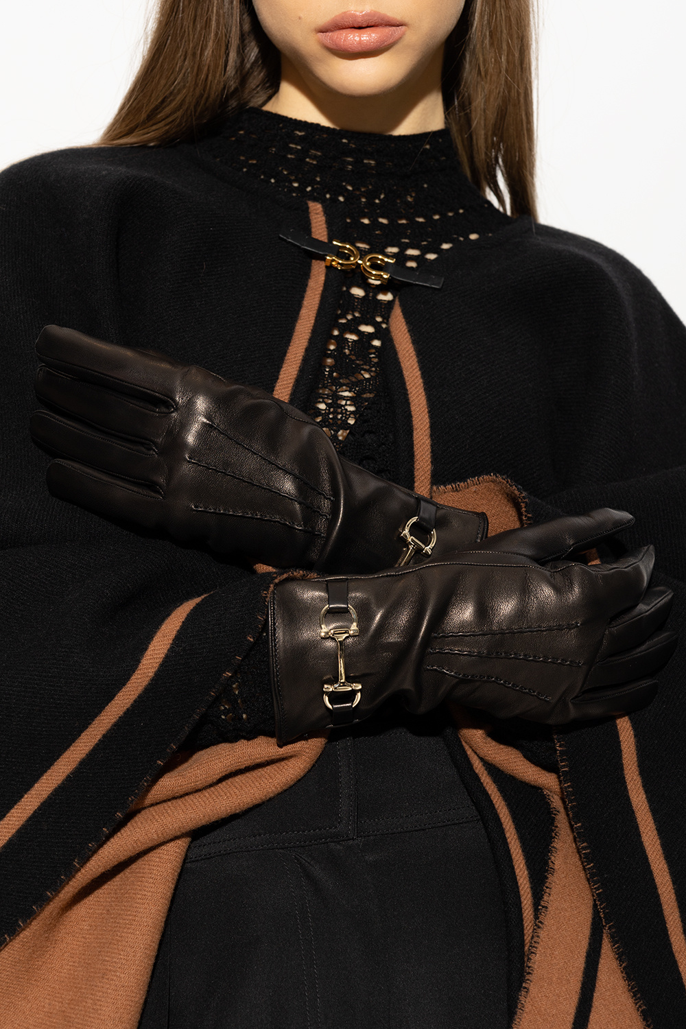 Ferragamo leather clearance gloves